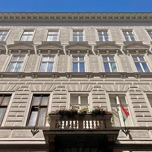 Paulay Design Budapest